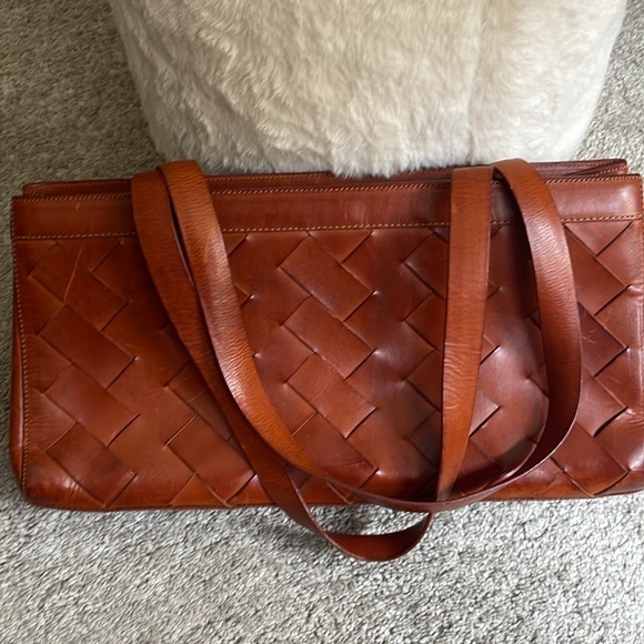 Gabrielle strehle tan leather woven shoulder or handbag. Very gently used - Picture 9 of 11